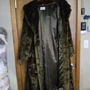 Beautiful faux fur coat, PERFECT CHRISTMAS GIFT